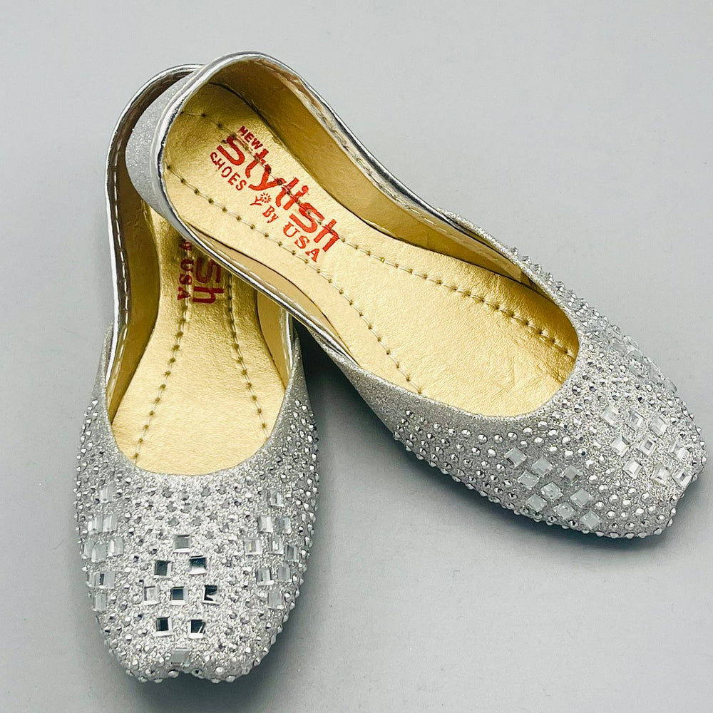 Hand-Made Multani Khussa for Girls - Silver