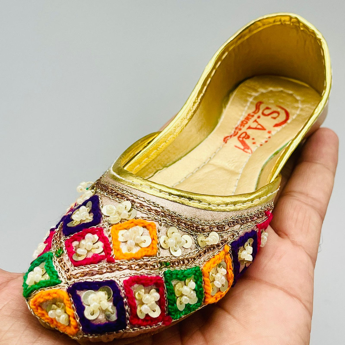 Hand-Made Multani Khussa for Girls Multi - Pink