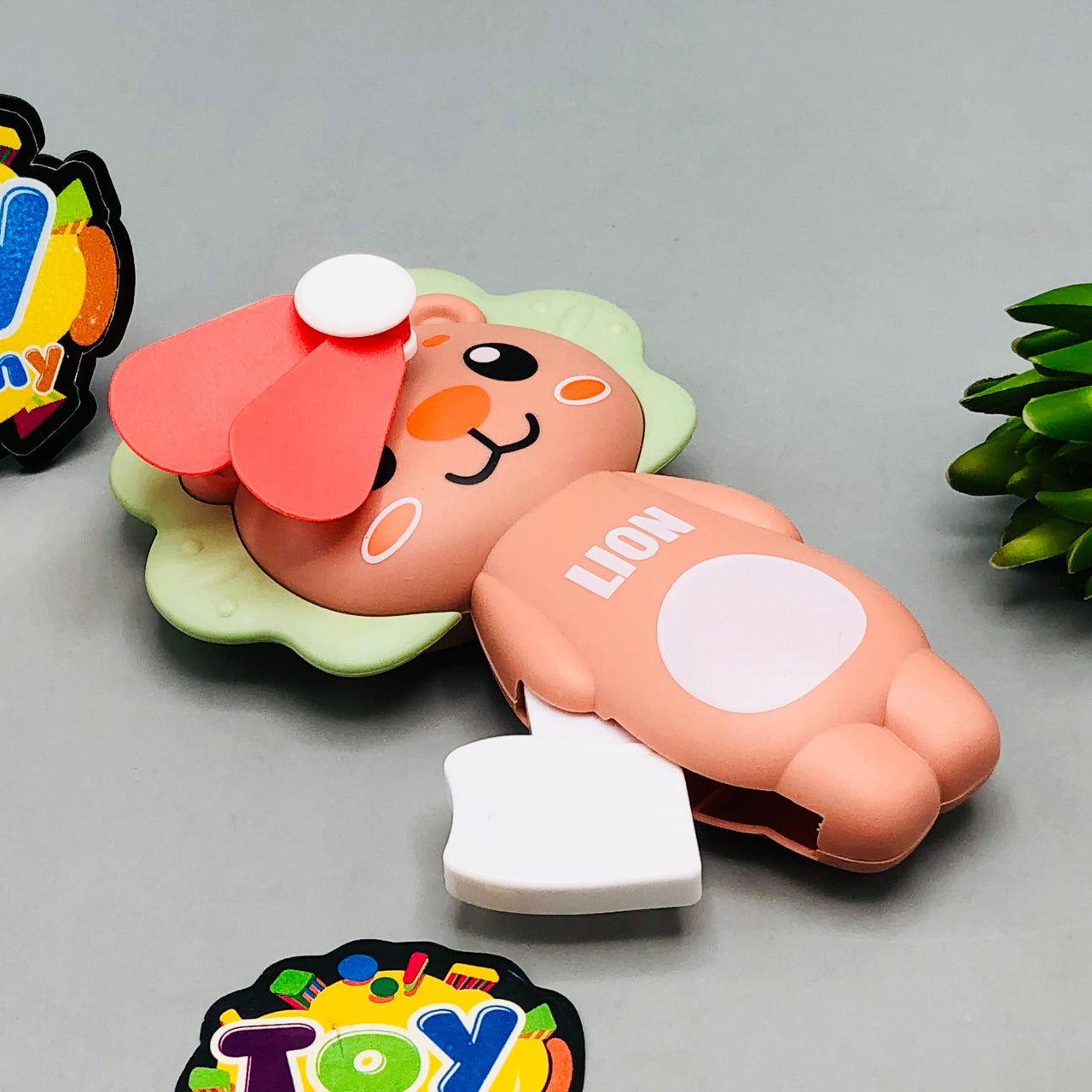 Kids Cute Mini Lion Hand Press Fan - 1Pc