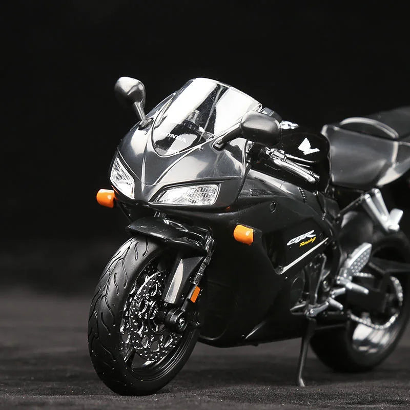 Maisto 1:12 Honda CBR1000 RR Model Bike