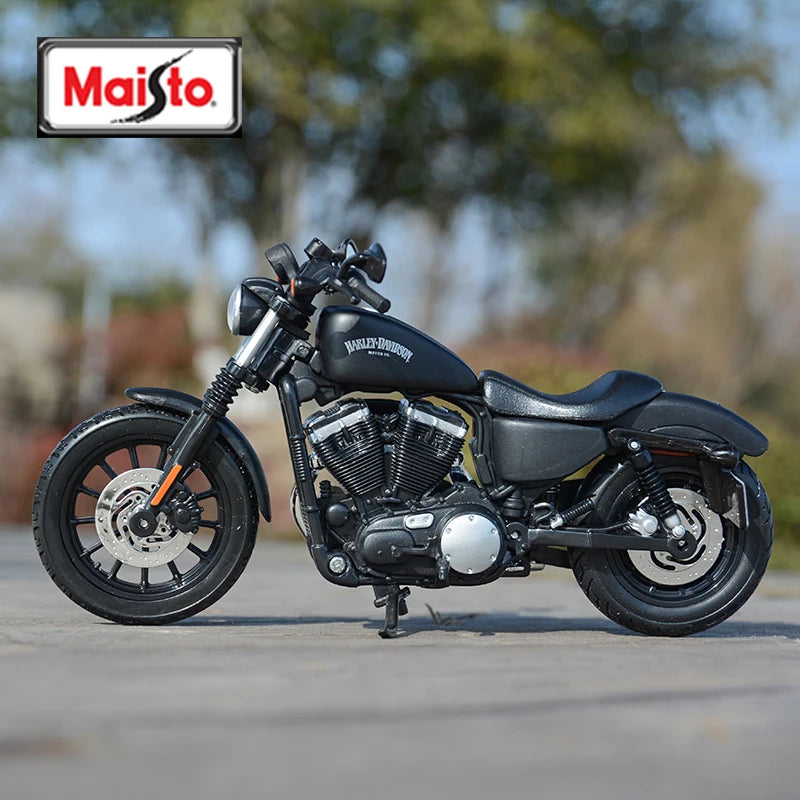 Maisto 1:12 Harley Davidson 2014 Sportster Iron 883 Bike