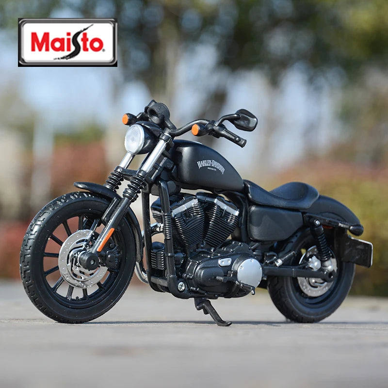 Maisto 1:12 Harley Davidson 2014 Sportster Iron 883 Bike