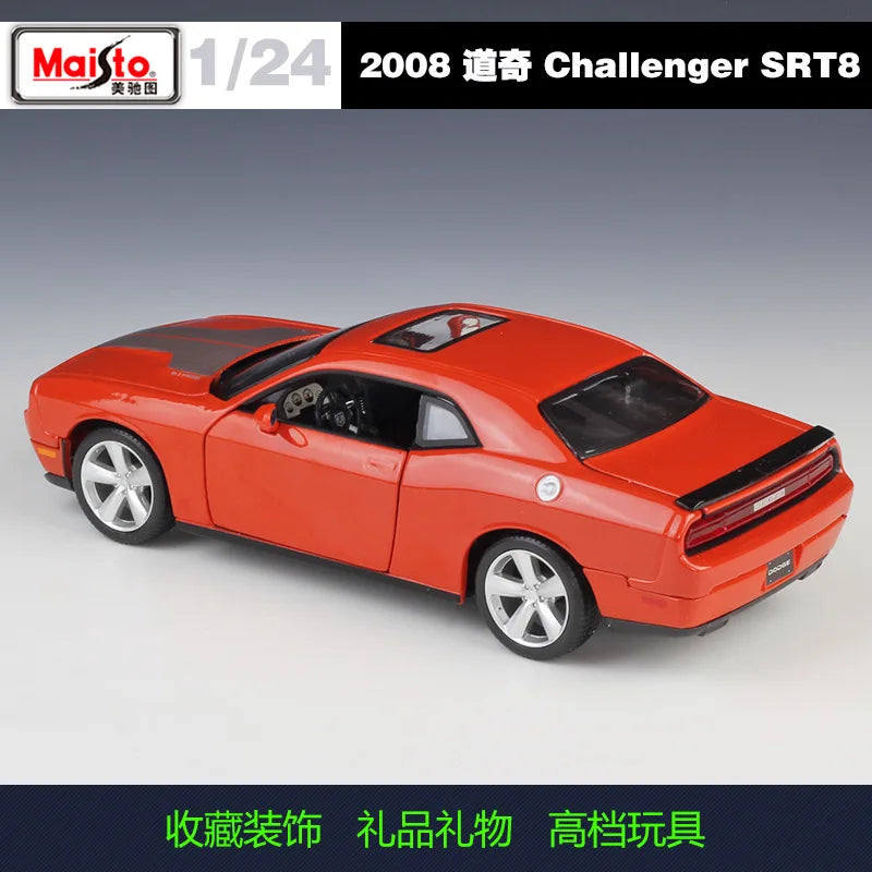 1:24 Maisto 2008 Dodge Challenger SRT8 - Orange