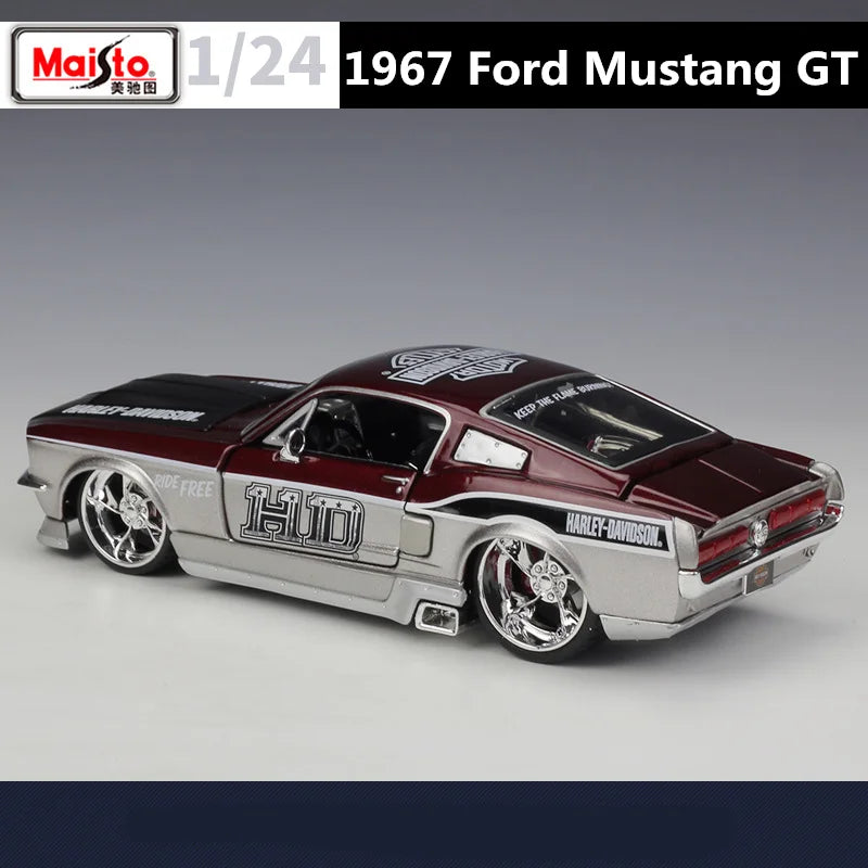 Maisto 1:24 Harley Davidson 1967 Ford Mustang GT