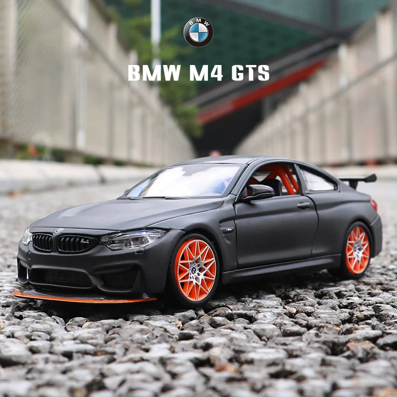 Maisto 1:24 Diecast BMW M4 GTS