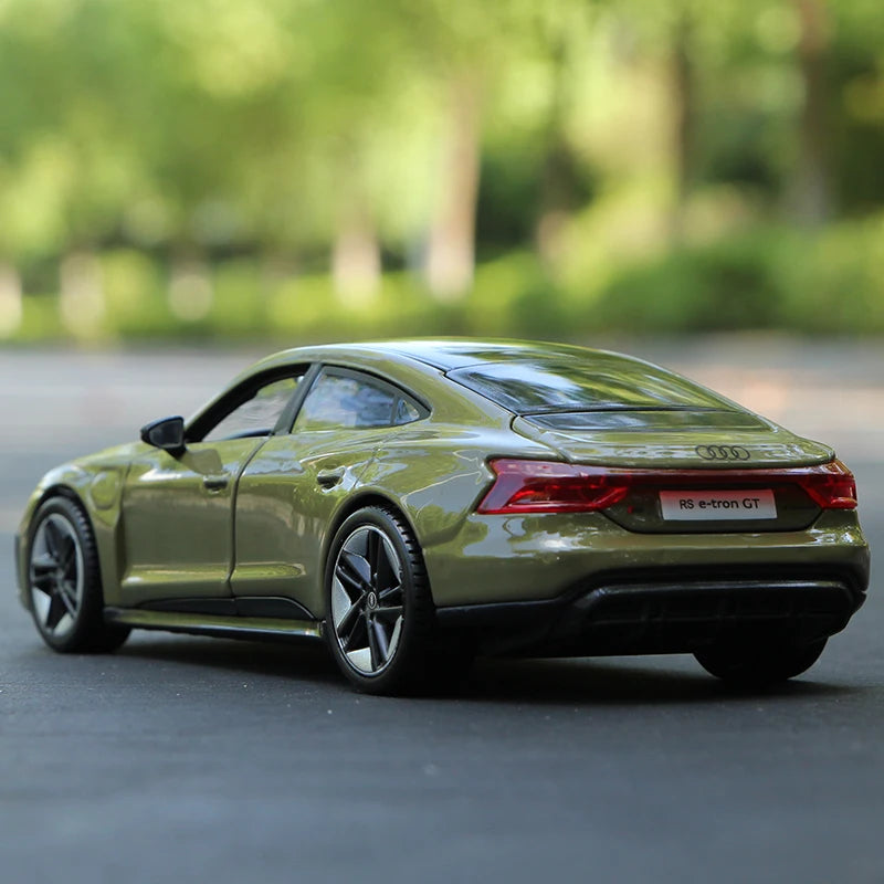 1:25 Maisto 2022 Audi RS e-tron GT - Green