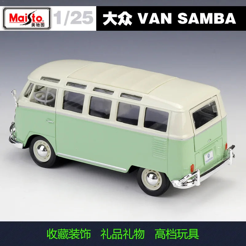 Maisto 1:25 Diecast Volkswagen Van Samba - Green