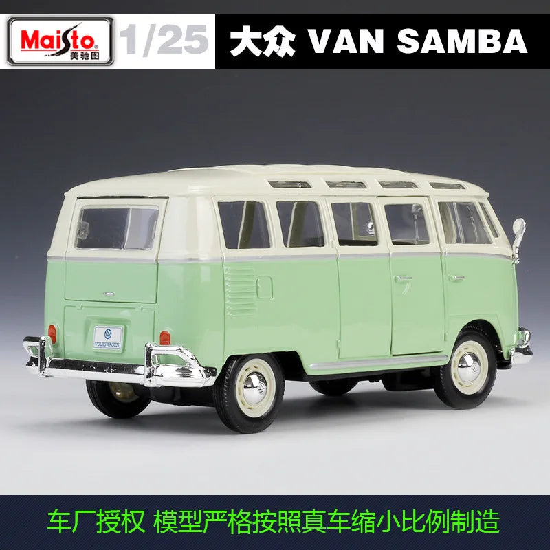 Maisto 1:25 Diecast Volkswagen Van Samba - Green