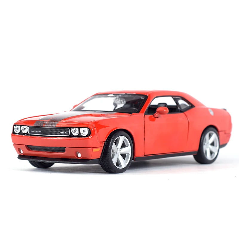 1:24 Maisto 2008 Dodge Challenger SRT8 - Orange