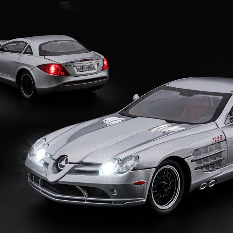 1:24 Diecast Mercedes-Benz SLR McLaren 722 S Model