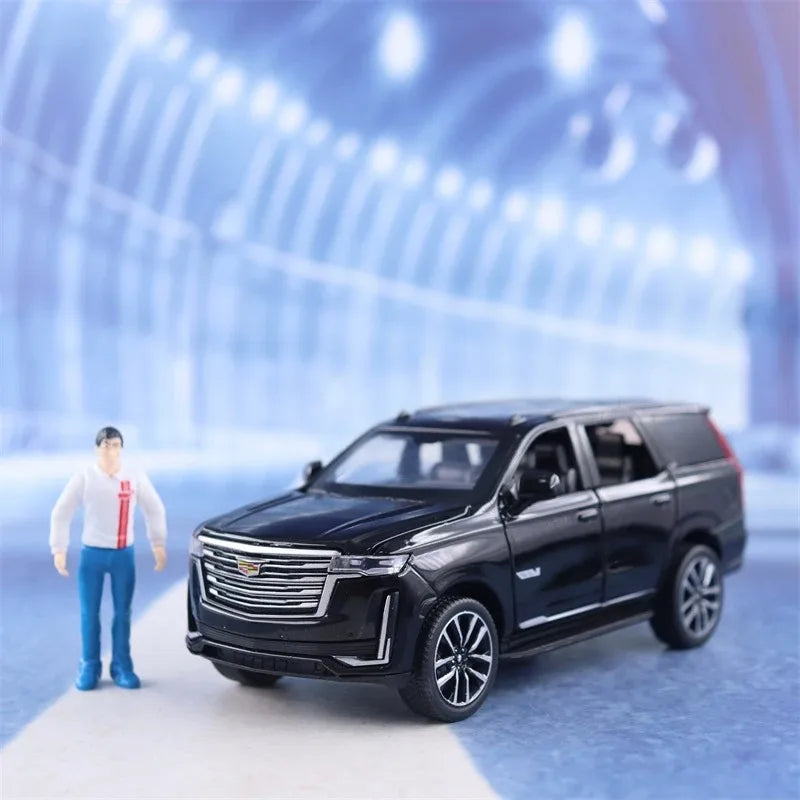 1:32 Diecast Cadillac Escalade Model With Miniature