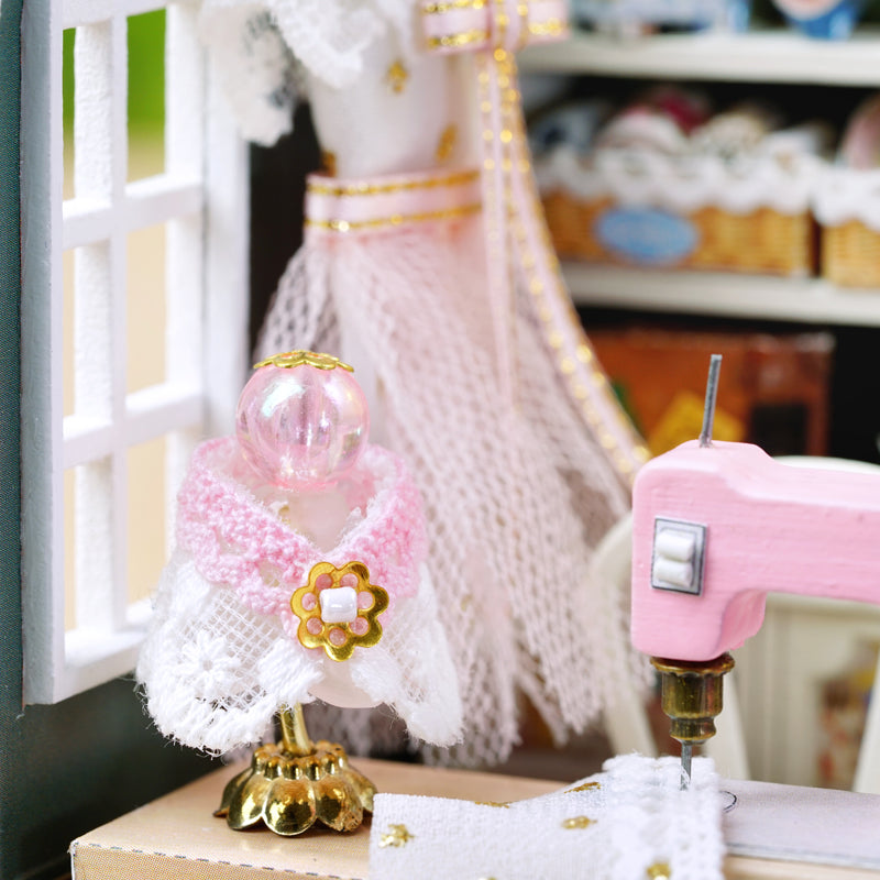 DIY Miniature Beatific Atelier With LED Lights