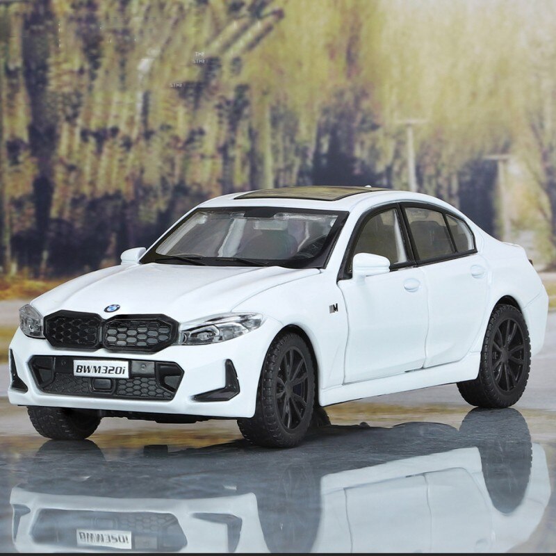 1:32 Diecast BMW 320i Light & Sound Model Car