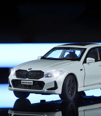 1:32 Diecast BMW 320i Light & Sound Model Car