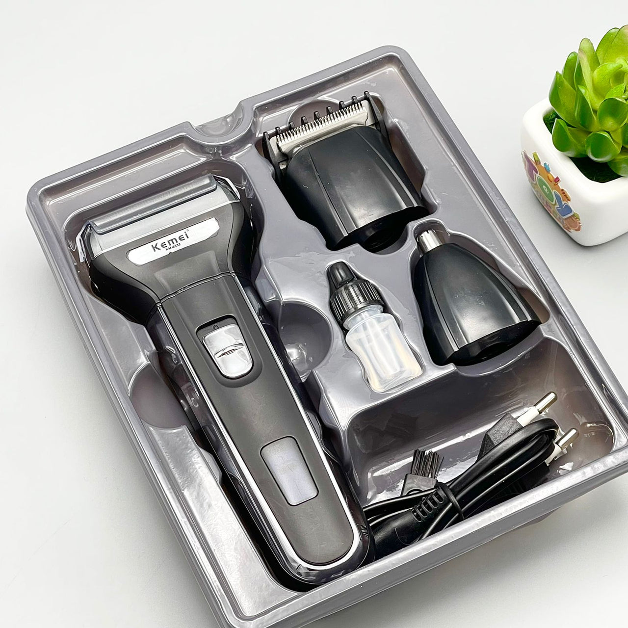 Rechargeable 3 in 1 Kemei Grooming Kit
