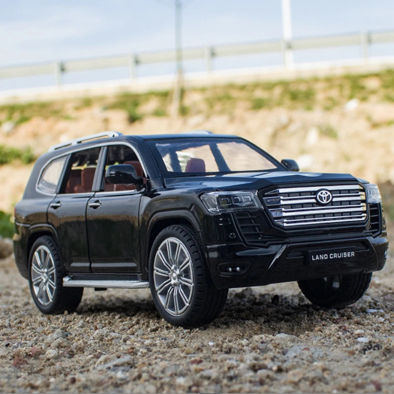 1:24 Diecast Toyota Land Cruiser GR Model Car