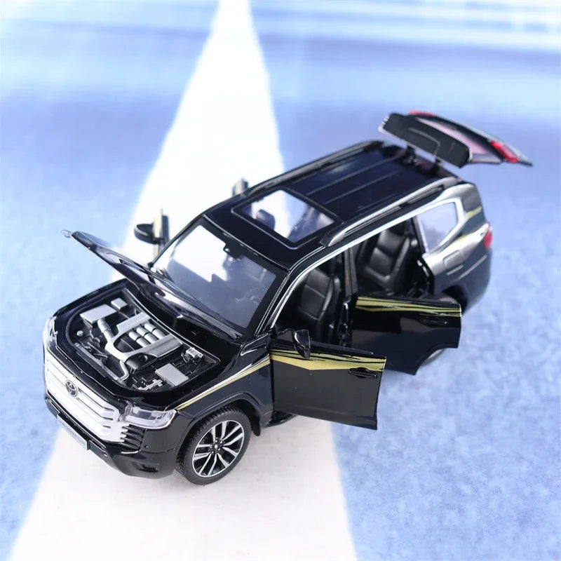 1:32 Diecast Land Cruiser LC300 SUV With Miniature