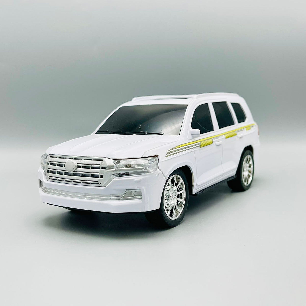 1:16 Rechargeable Remote Control Model Car - Land Cruiser
