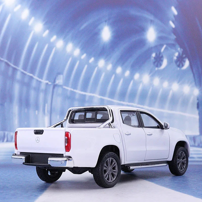 1:27 Welly Diecast Mercedes Nenz X-Class Pickup Truck