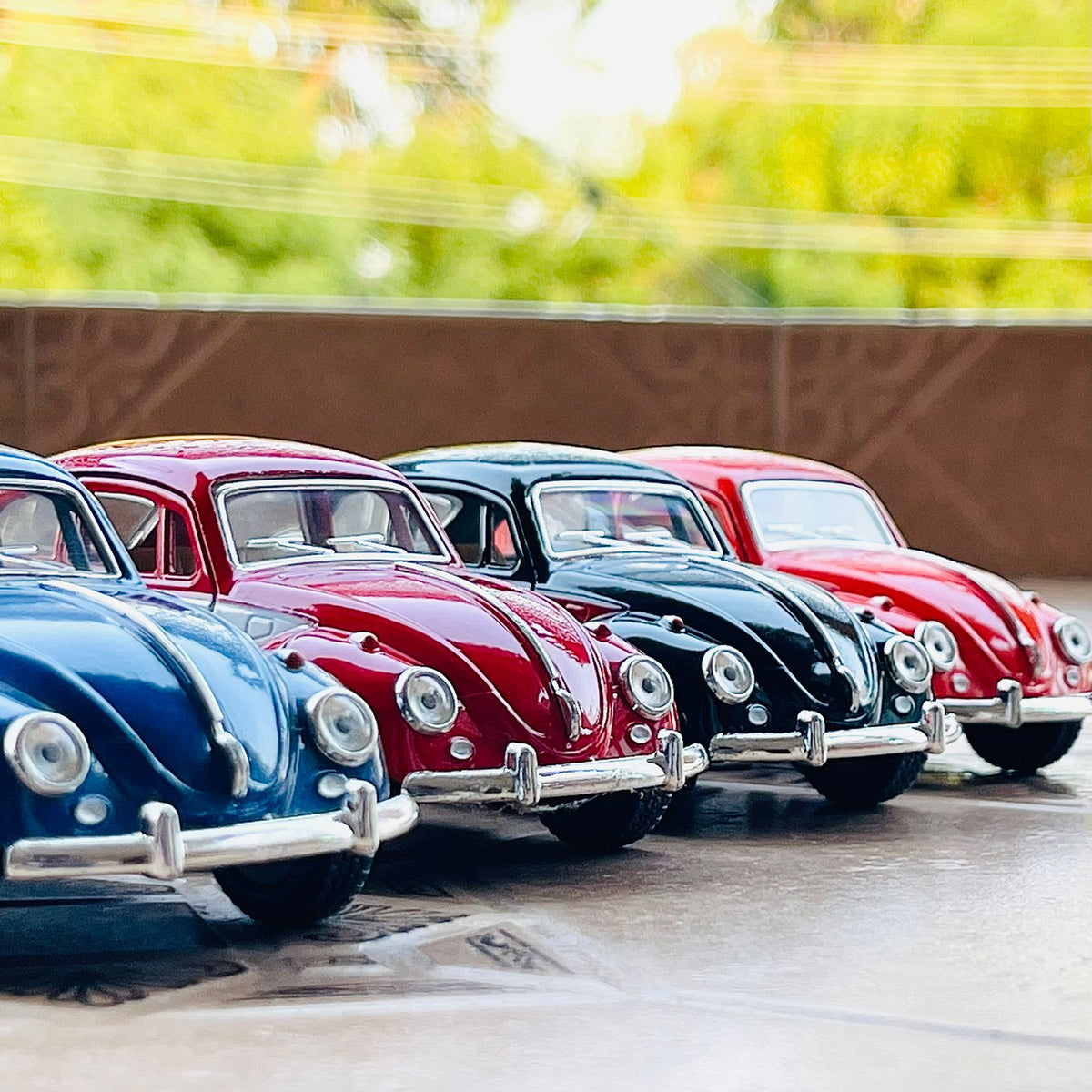 Kinsmart 1:32 Scale Classical Beetle