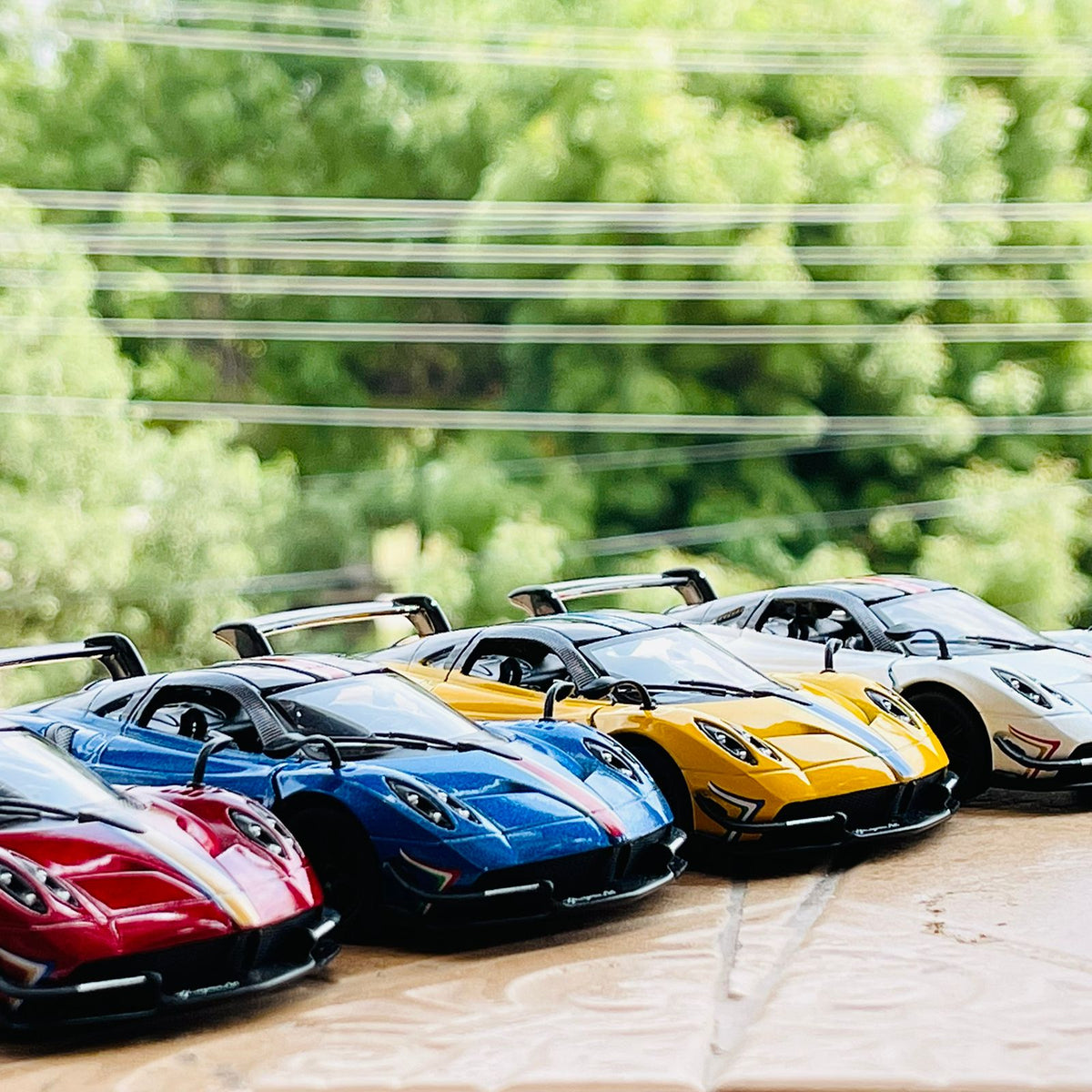 Kinsmart Metal Body Huayra BC - Limited Edition