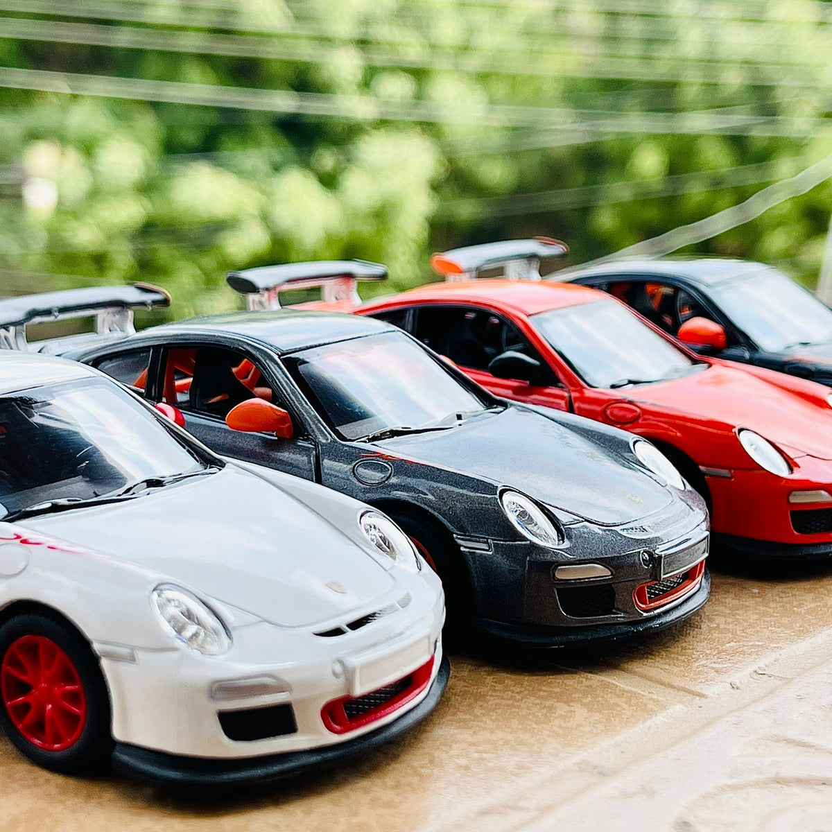 Kinsmart Metal Body 2010 Porsche 911 GT3 RS