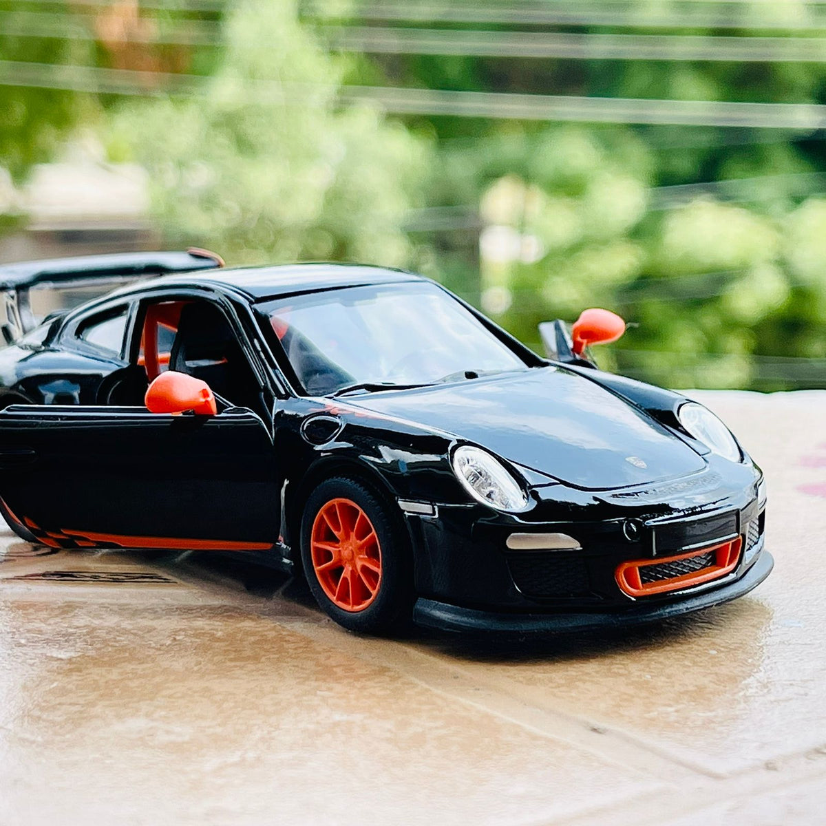 Kinsmart Metal Body 2010 Porsche 911 GT3 RS