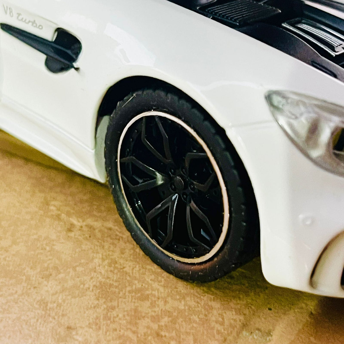 Diecast Mercedes Benz AMG GTR