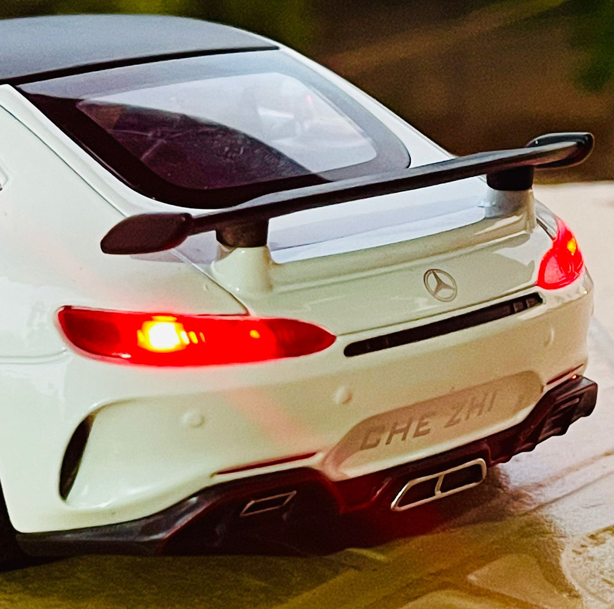 Diecast Mercedes Benz AMG GTR