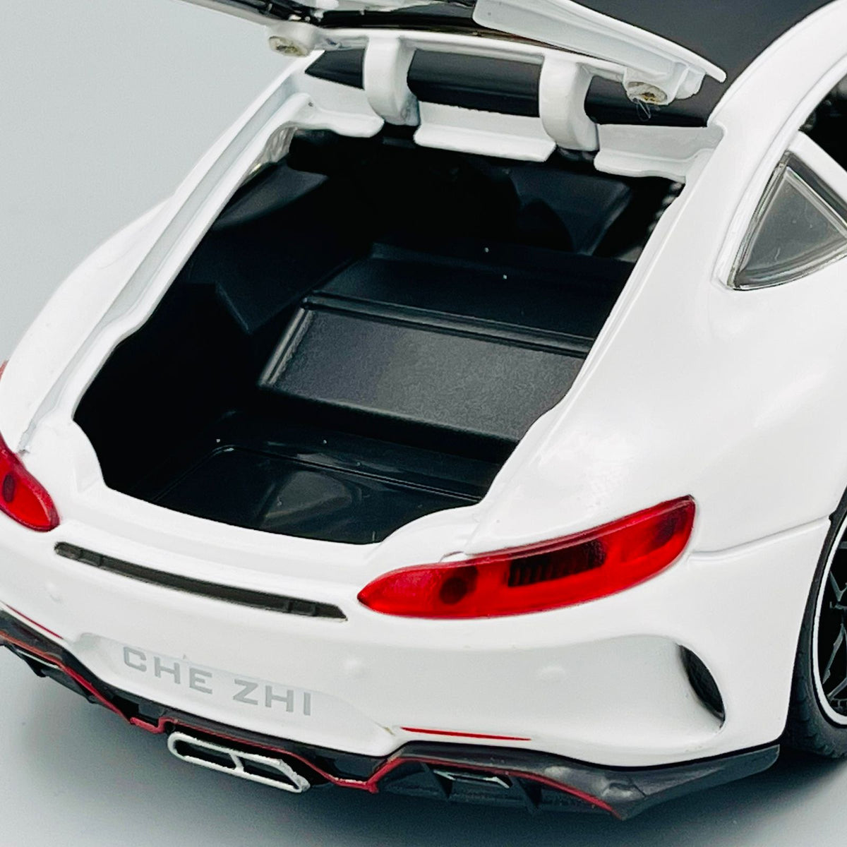 Diecast Mercedes Benz AMG GTR