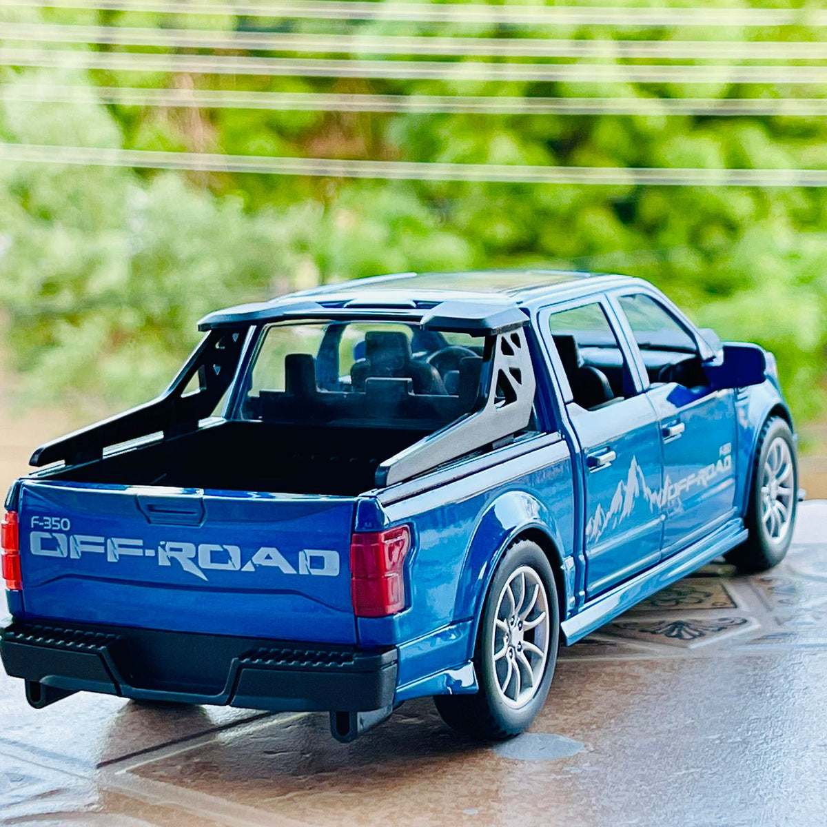 Diecast Ford Raptor Off Road Pick up Truck