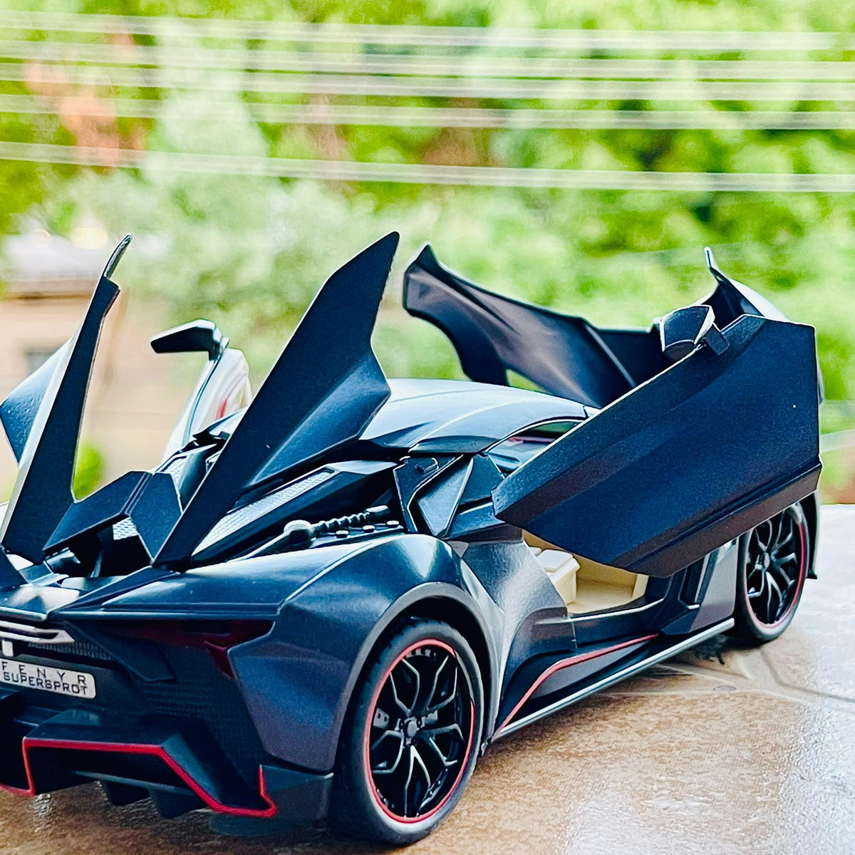 Diecast Lykan FENYR Super Sport Model Car