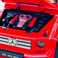 Thumbnail for Diecast Mercedes Benz G500 with Top Cover