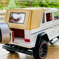 Thumbnail for Diecast Mercedes Benz G500 with Top Cover