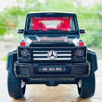 Thumbnail for Diecast Mercedes Benz G500 with Top Cover