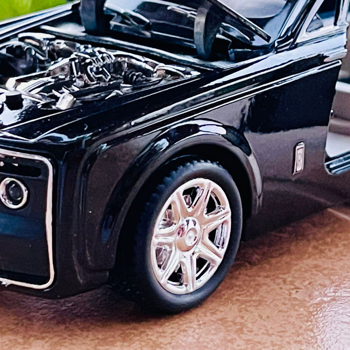 Diecast Rolls Royce 1:24 Sweptail