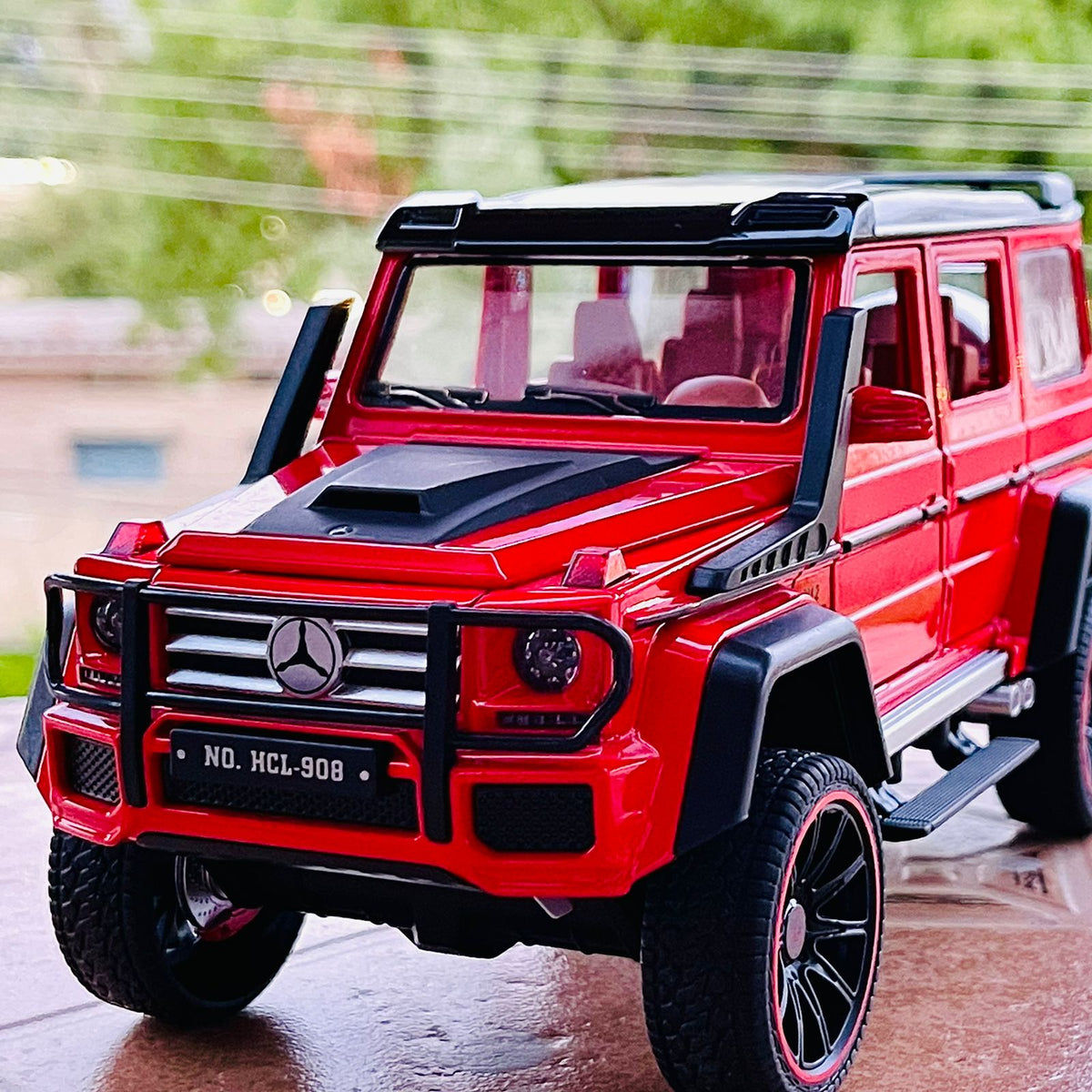 1:22 Scale Diecast Mercedes Benz G400D V12 Turbo