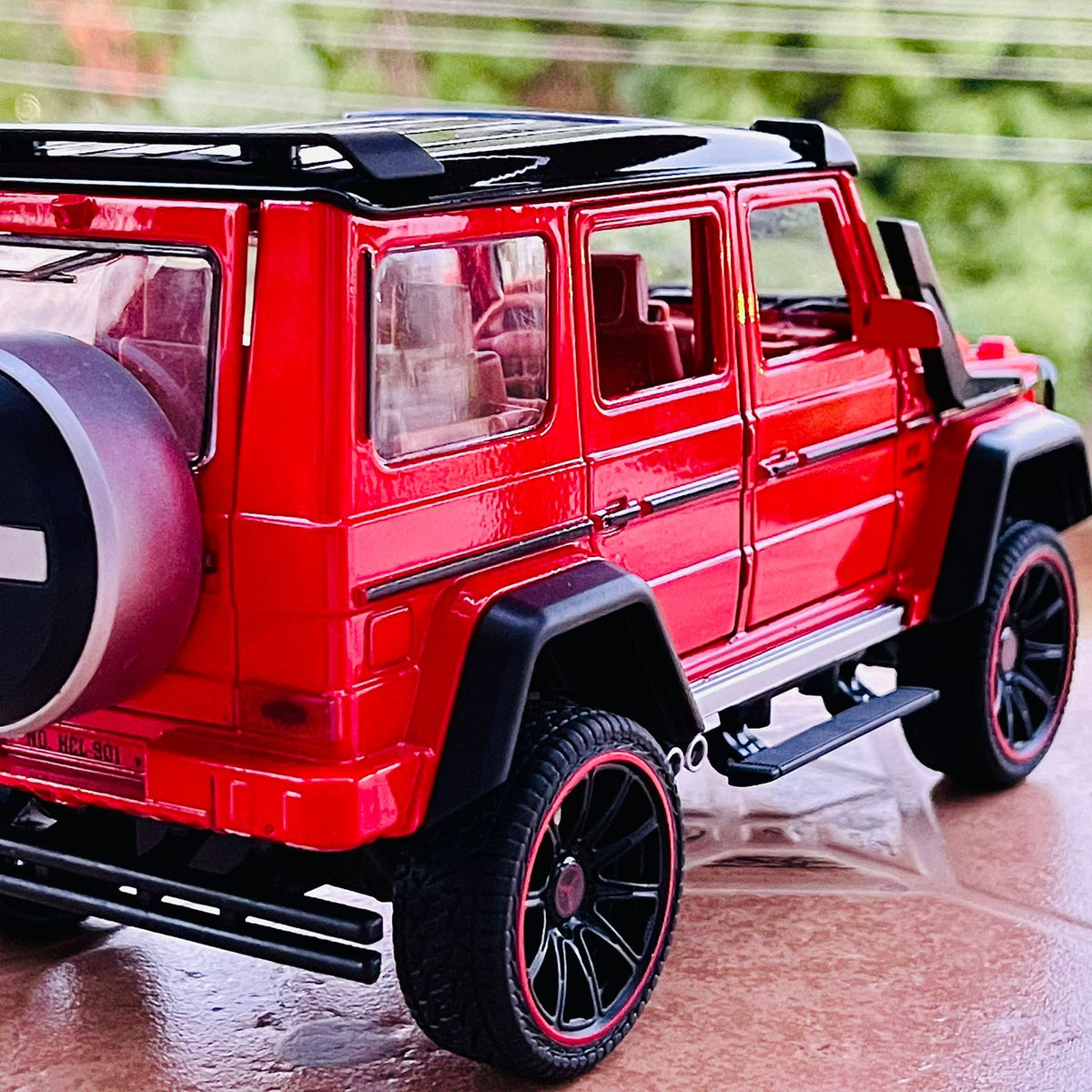 1:22 Scale Diecast Mercedes Benz G400D V12 Turbo