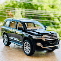Diecast 1:24 Scale Land Cruiser V8 LC200