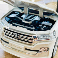 Diecast 1:24 Scale Land Cruiser V8 LC200