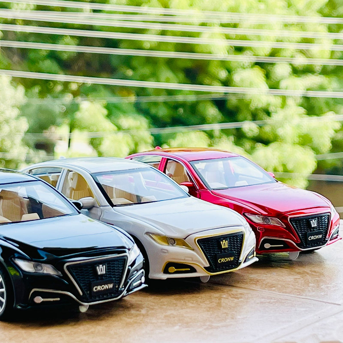 Diecast Toyota Crown Scale 1:32