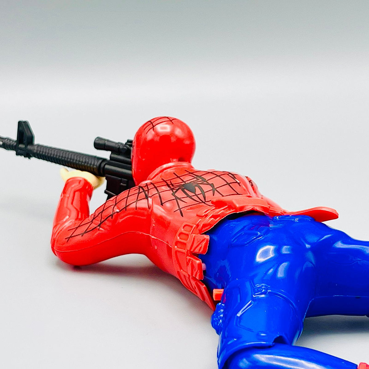 Spiderman Homecoming- Armed Boy