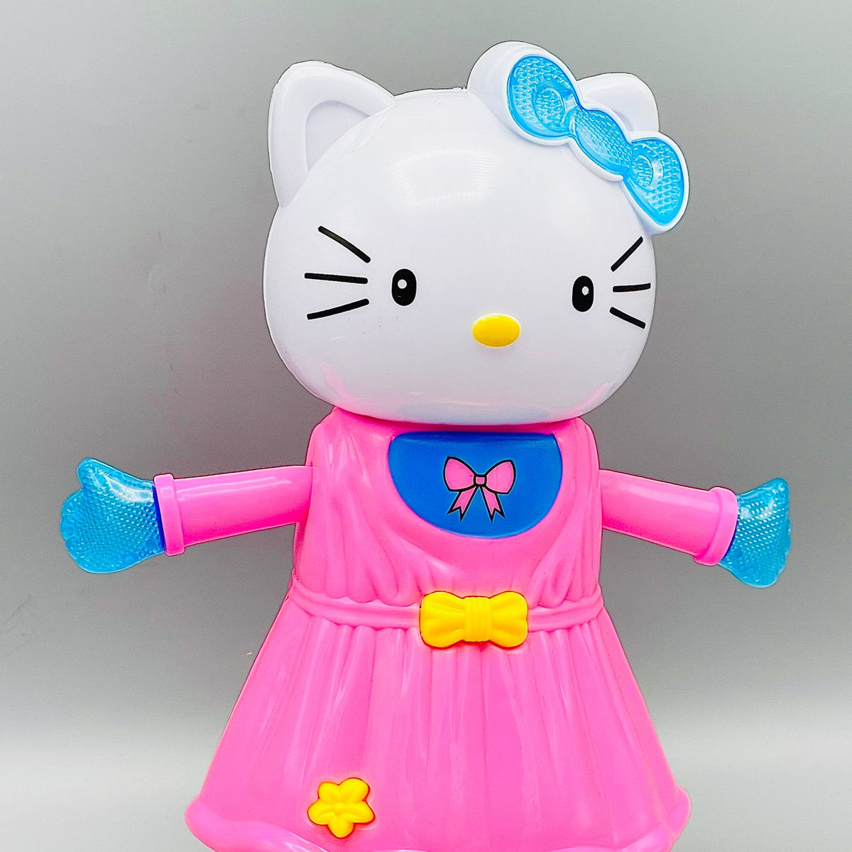 HELLO KITTY - MUSICAL DANCING TOY