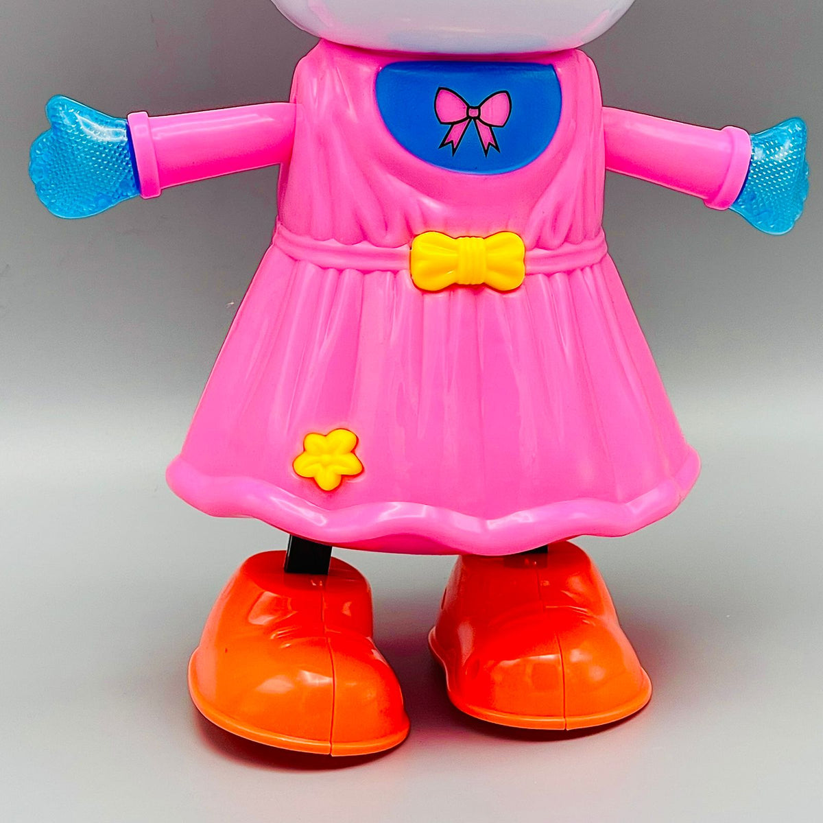 HELLO KITTY - MUSICAL DANCING TOY