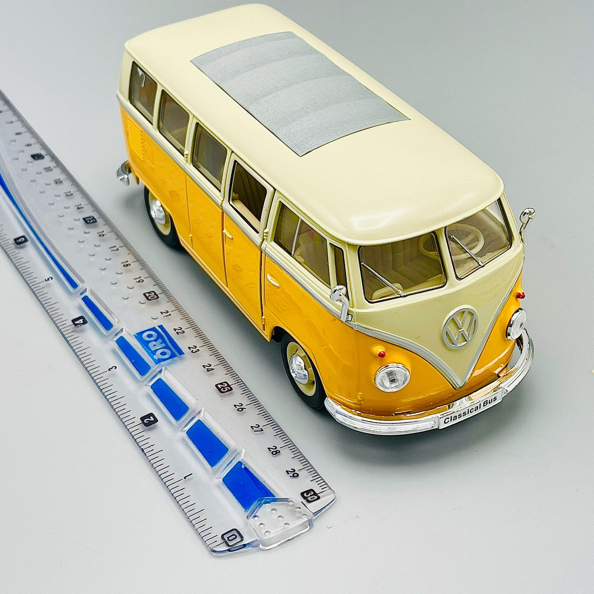 1:24 Scale 1963 Volkswagen T1 Classical Bus
