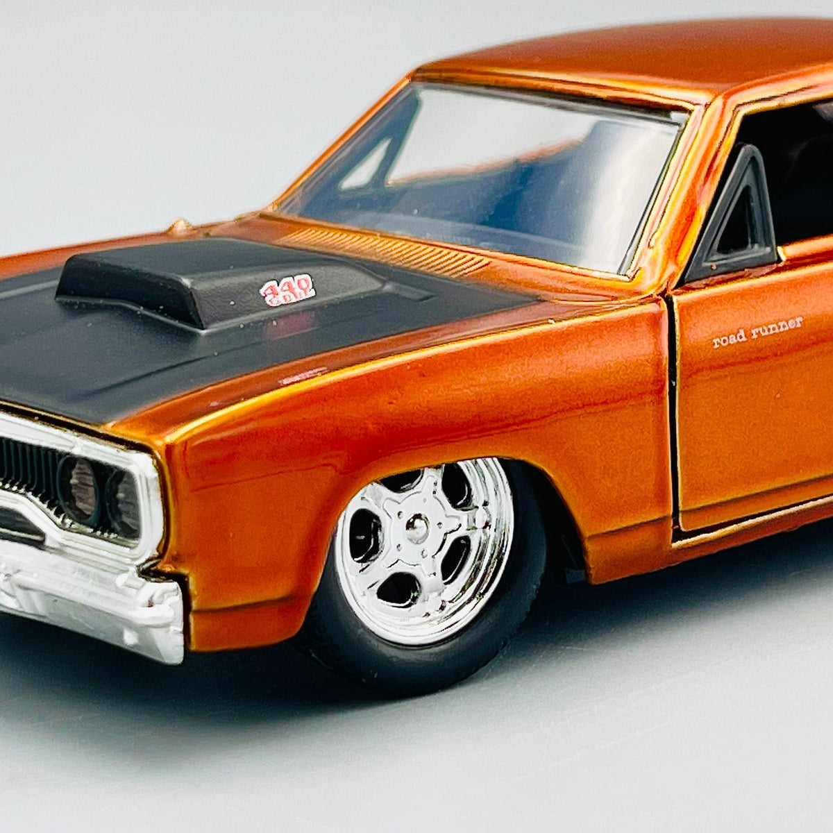 Fast & Furious Die-cast Plymouth Road Runner