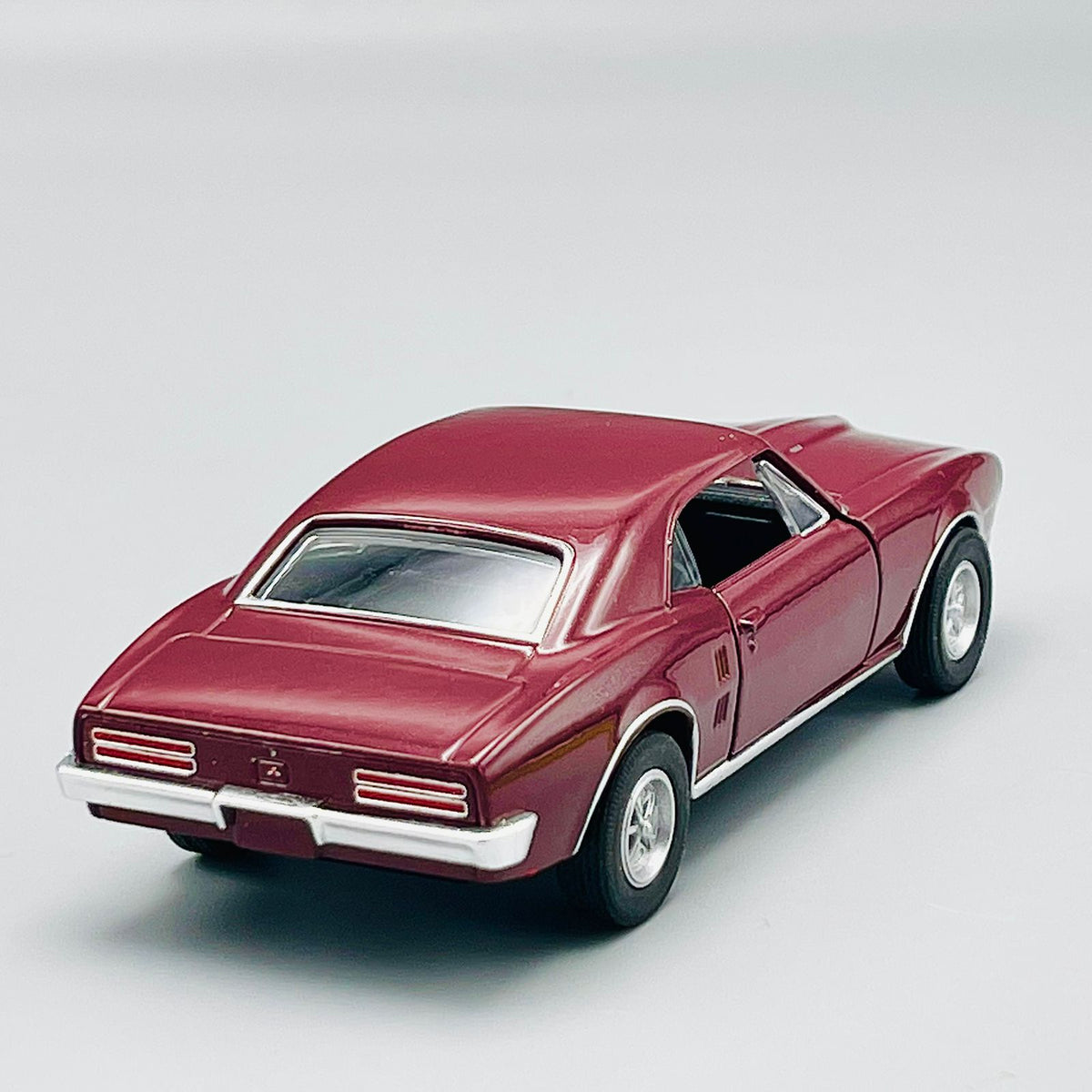 Die-cast 1967 Pontiac Fire-bird - Welly