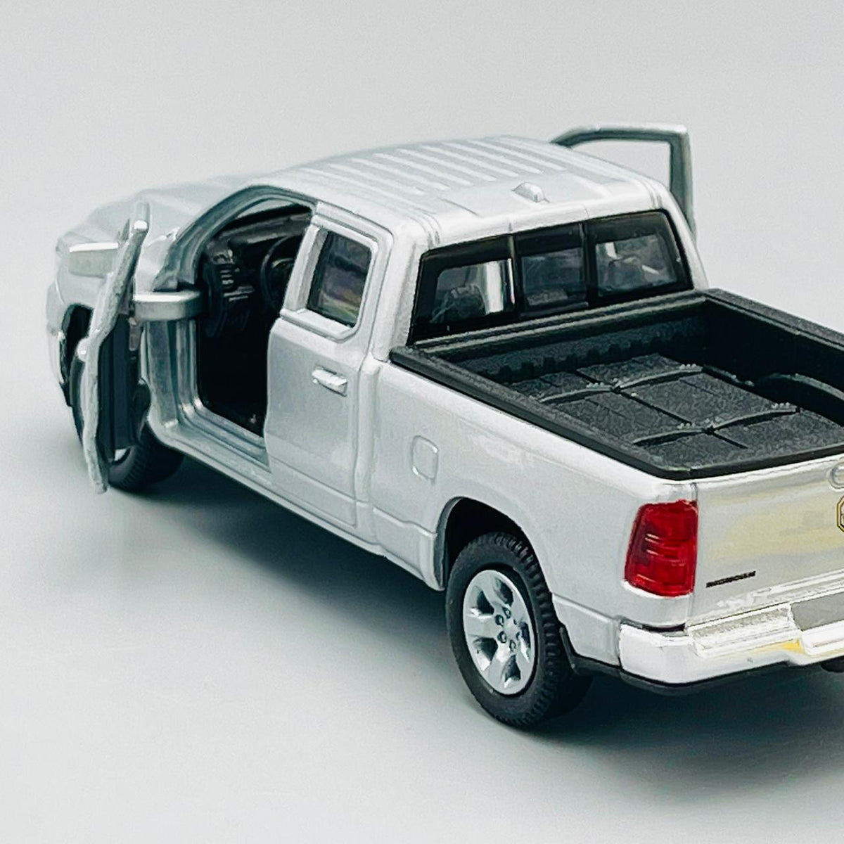 Die-cast 2019 RAM 1500 - Welly