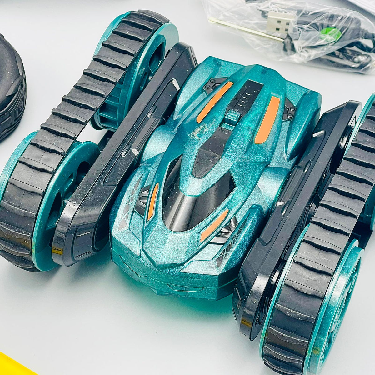 Remote Control Stunt Tank Double-Sided Roll Car Toy