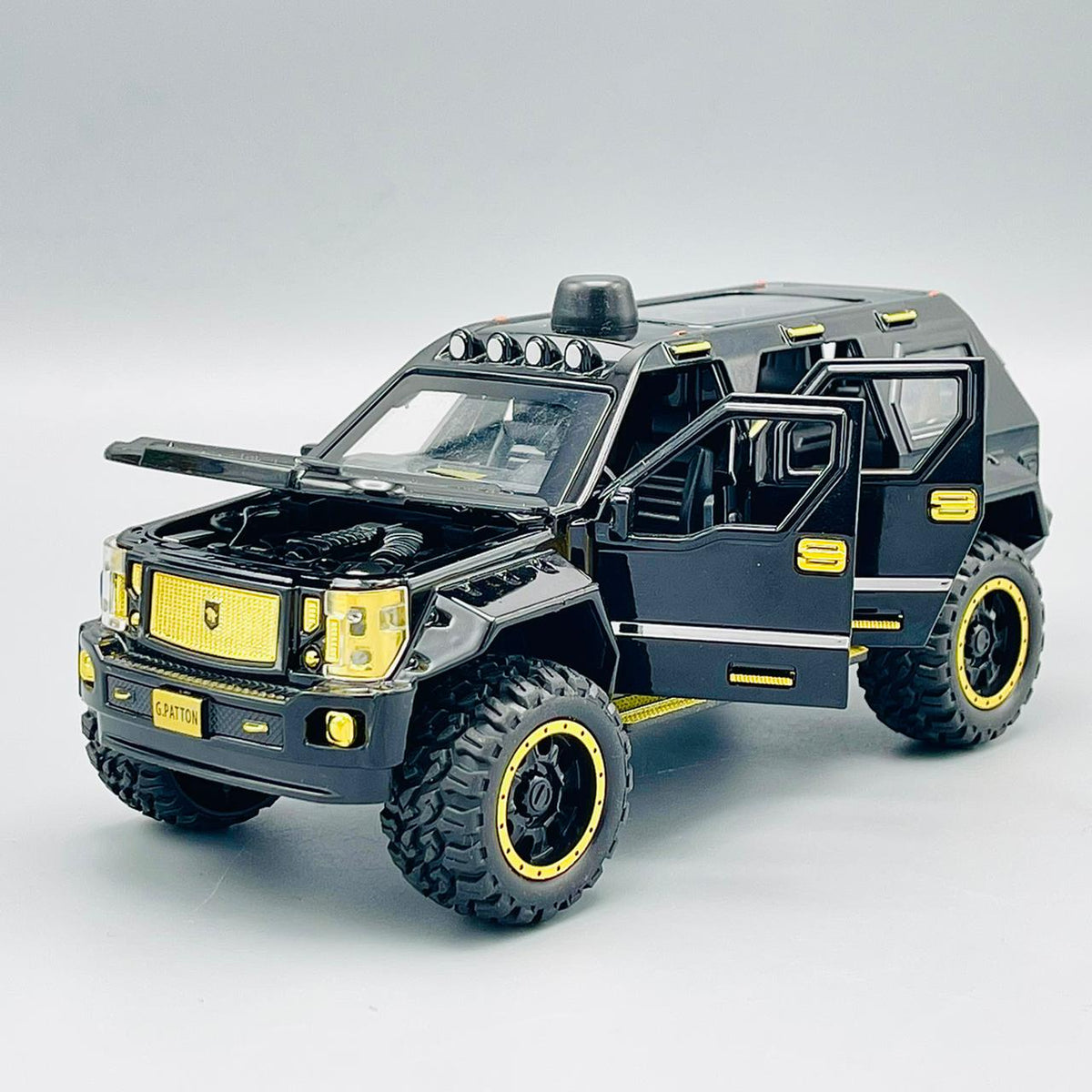 1:24 Diecast Metal Chariot George Patton Off Road SUV